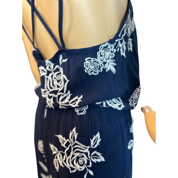 (5 for $25) Sequin hearts Lace Trim Floral Romper in Navy Size Medium - Picture 7 of 9